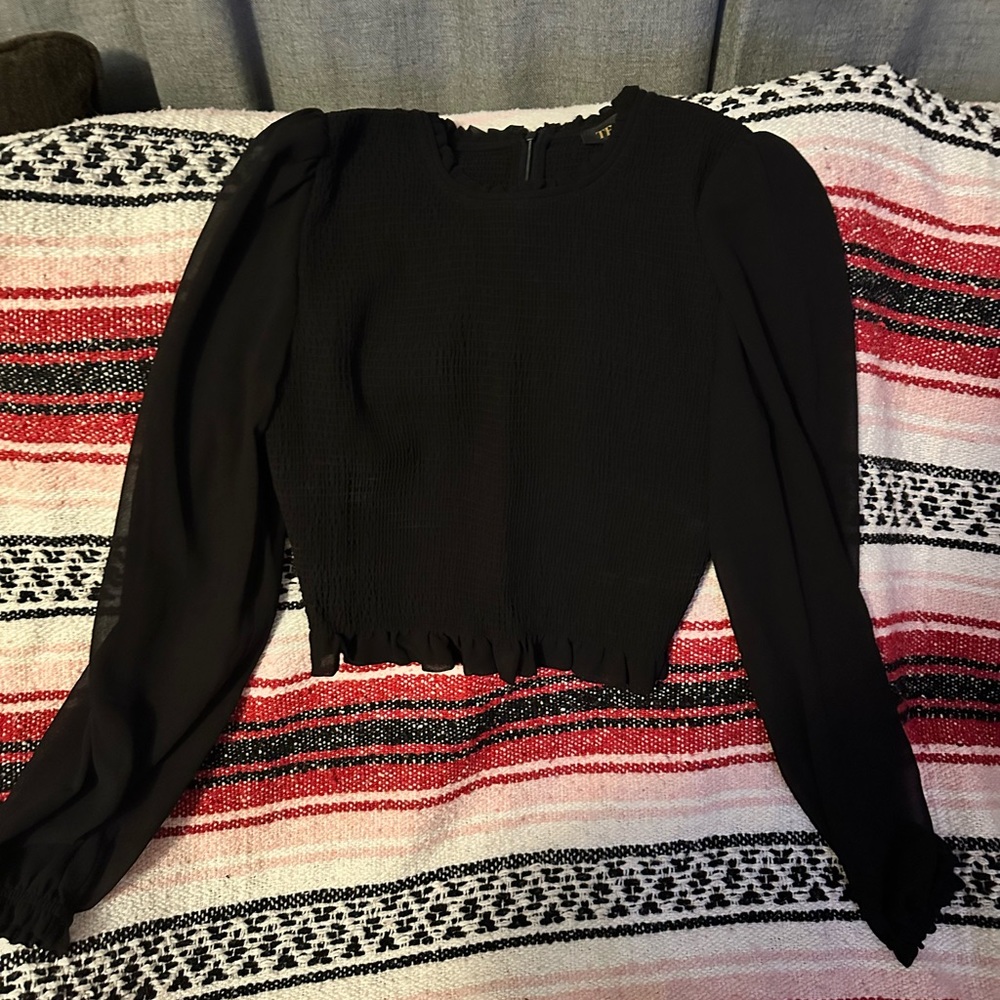 Truth black long sleeve